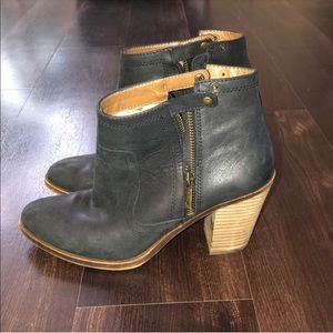Lucky Brand Black leather booties size 8